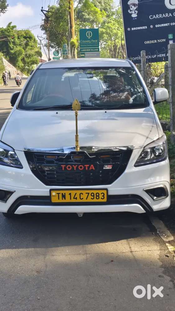 Toyota Innova 2015