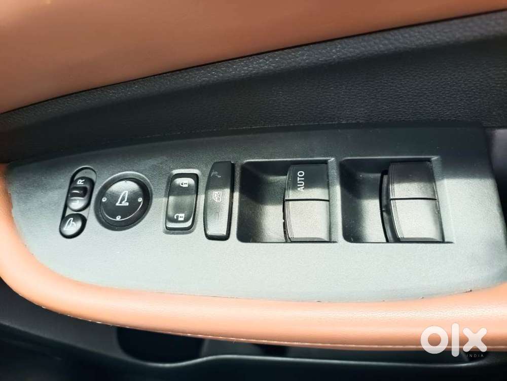 Honda Elevate Zx Mt, 2023, Petrol