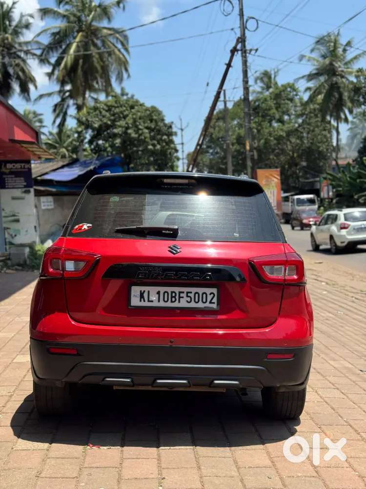 2021 Maruti Suzuki Brezza Zxi Plus Dual Tone (petrol Manual) | Top End
