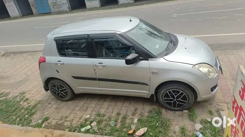 Maruti Suzuki Swift Lxi 2010