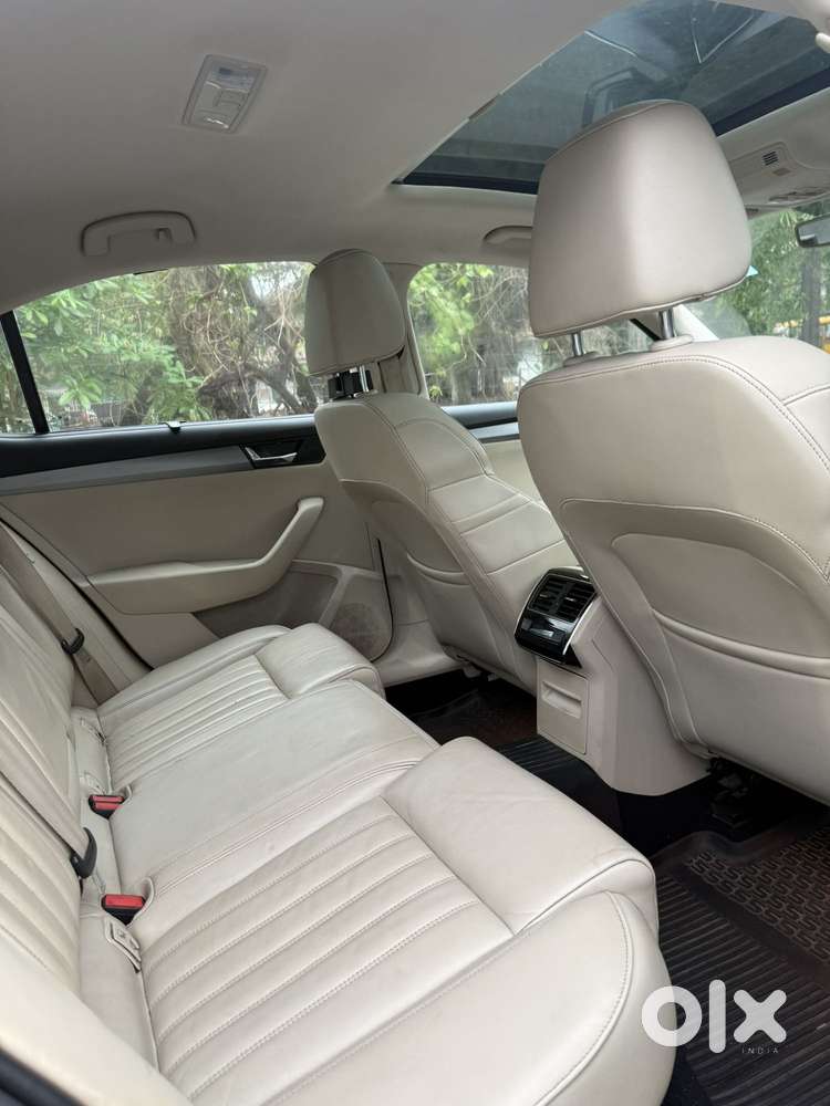 Skoda Superb Style 1.8 Tsi At, 2017, Petrol