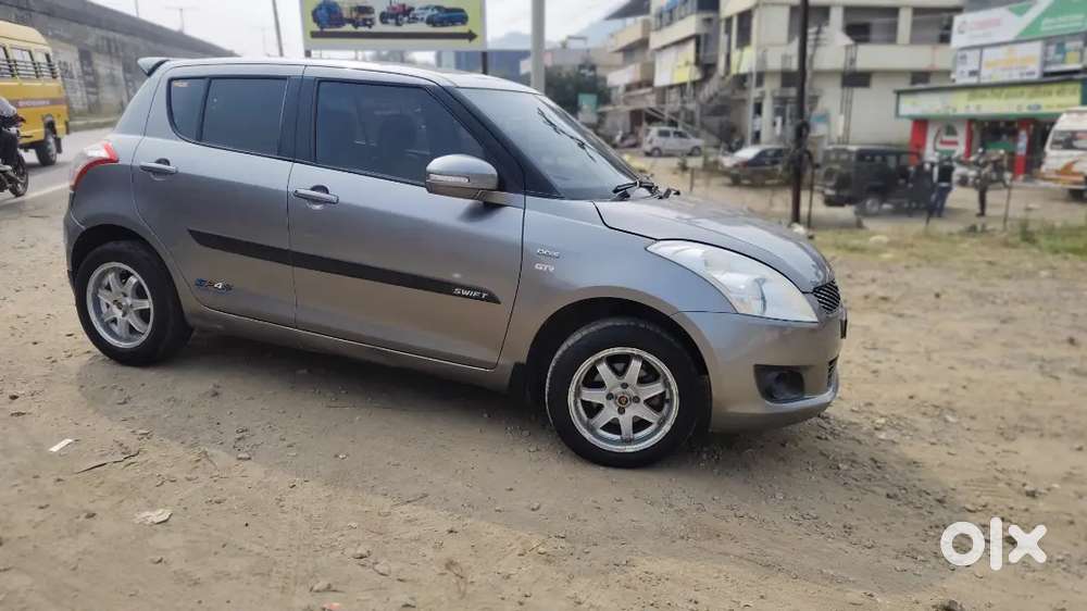 Maruti Suzuki Swift 2012 Diesel 112000 Km Driven