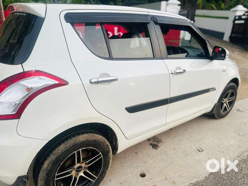 Maruti Suzuki Swift 2016 Diesel 122000 Km Driven Full Finance