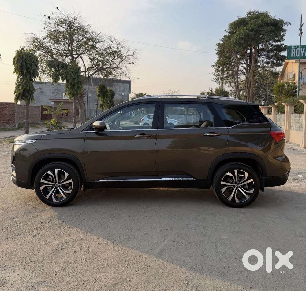 MG Hector Plus Sharp Pro 2.0 Turbo Diesel 7 STR, 2023, Diesel