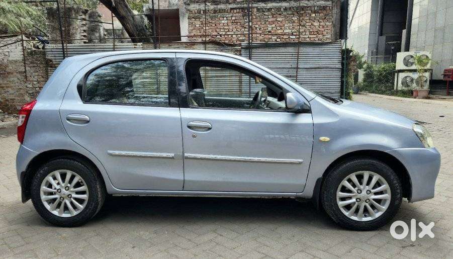 Toyota Etios Liva V Sp*, 2011, Petrol