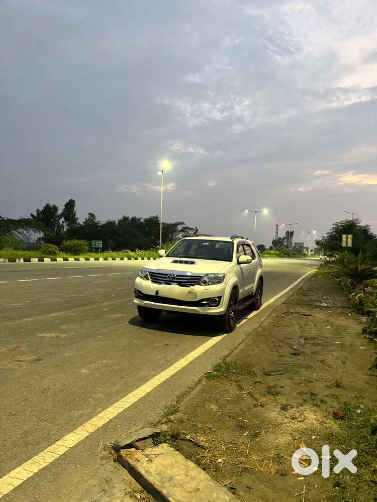 Toyota Fortuner Diesel 2014