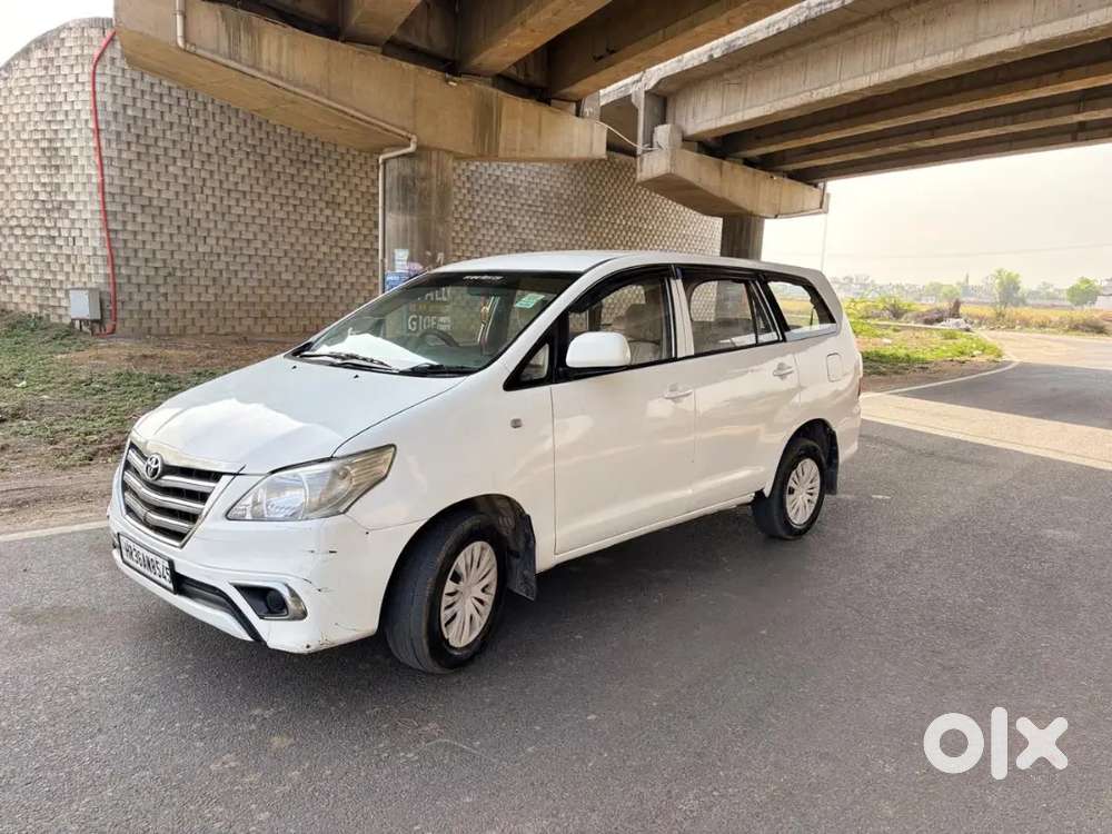 Toyota Innova 2013 Diesel 170000 Km Driven First Owner
