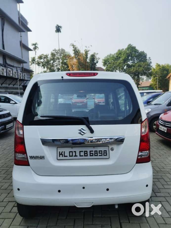 Maruti Suzuki Wagon R Vxi Amt Opt, 2017, Petrol