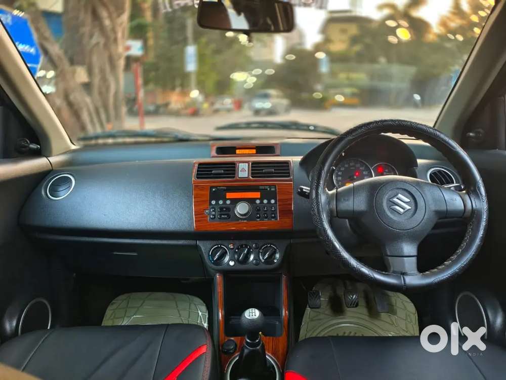 Maruti Suzuki Swift Dzire 2011