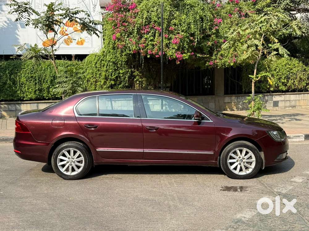 Skoda Superb [2014-2016] 1.8 Style Tsi At, 2015, Petrol