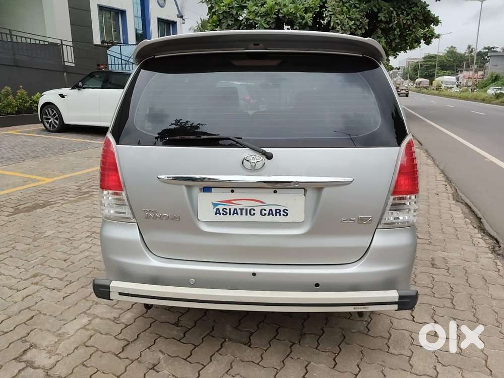 Toyota Innova 2.5 Vx 8 Str Bsiv, 2011, Diesel