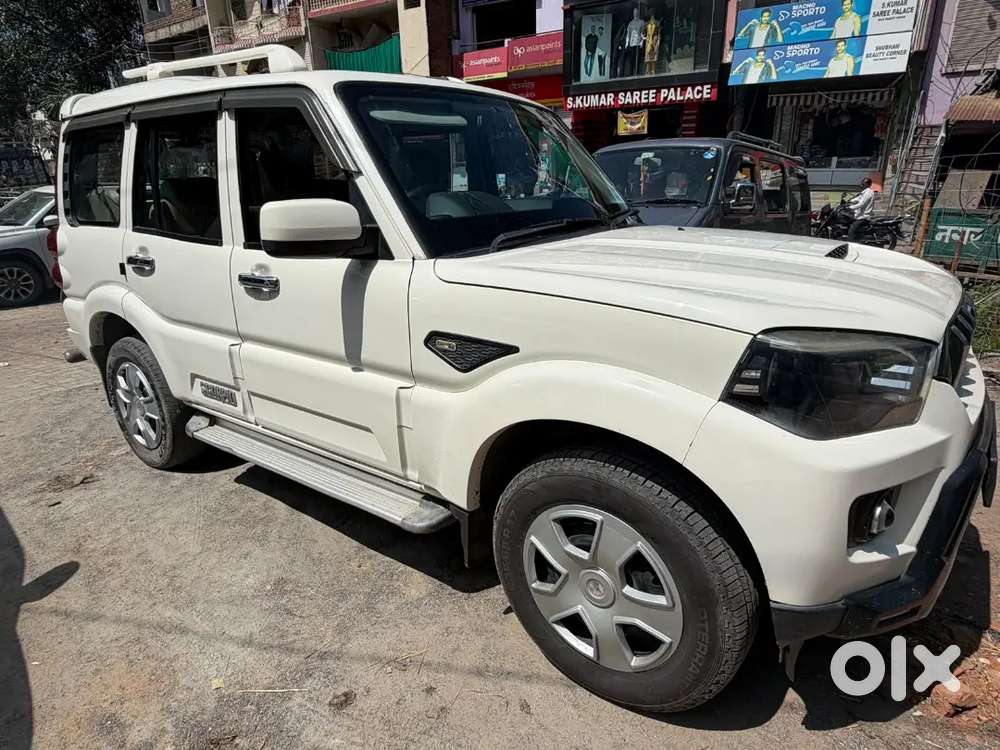 Mahindra Scorpio S11 Upgraded Diesel Manual 2019variant
