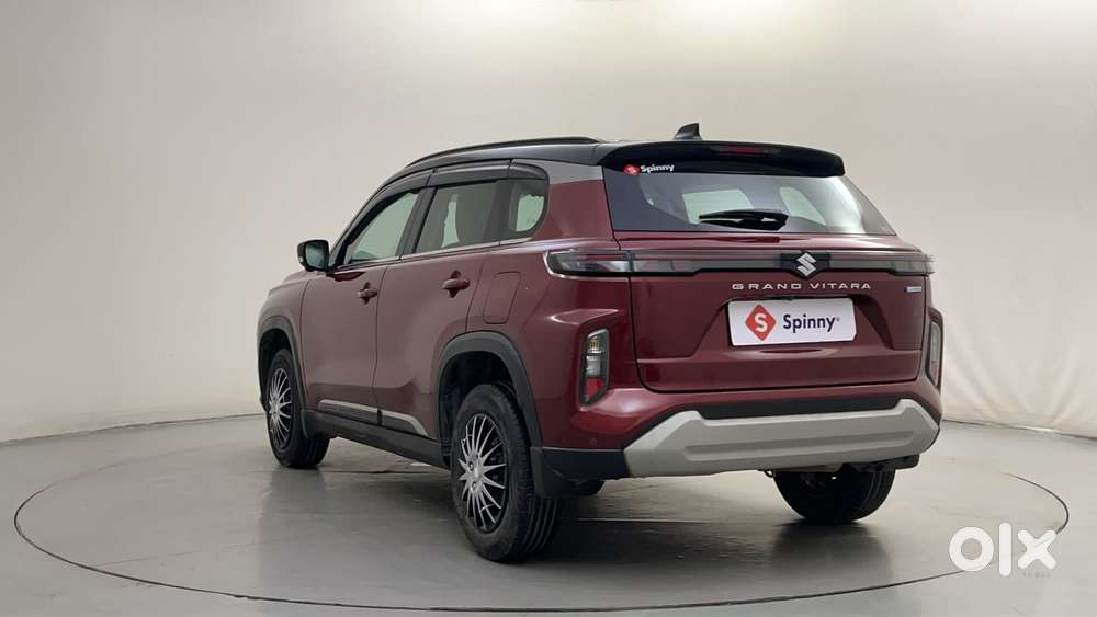 Maruti Suzuki Grand Vitara 1.5 Alpha Smart Hybrid Dual Tone, 2022, P..