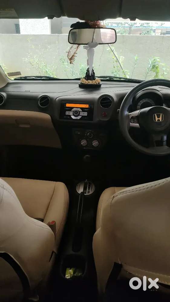 Honda Brio V 2012