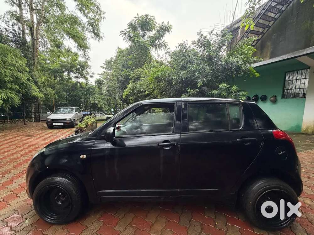 Swift 2006 Maruti Petrol 160000 Km