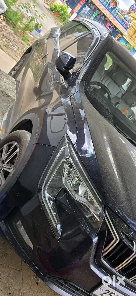 Mahindra Xuv700 Petrol 2025