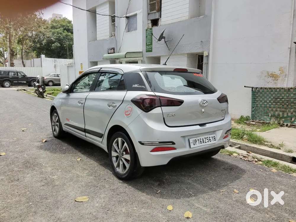 Hyundai I20 2015 Petrol Well Maintained Full Top Model