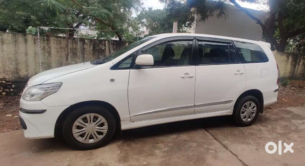 Toyota Innova 2013 Diesel 390000 Km Driven