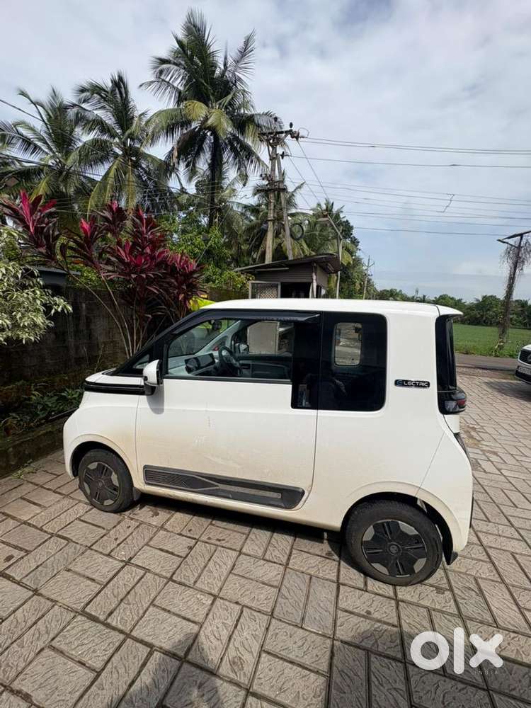 Mg Comet Ev 2025 Electric 17000 Km Driven
