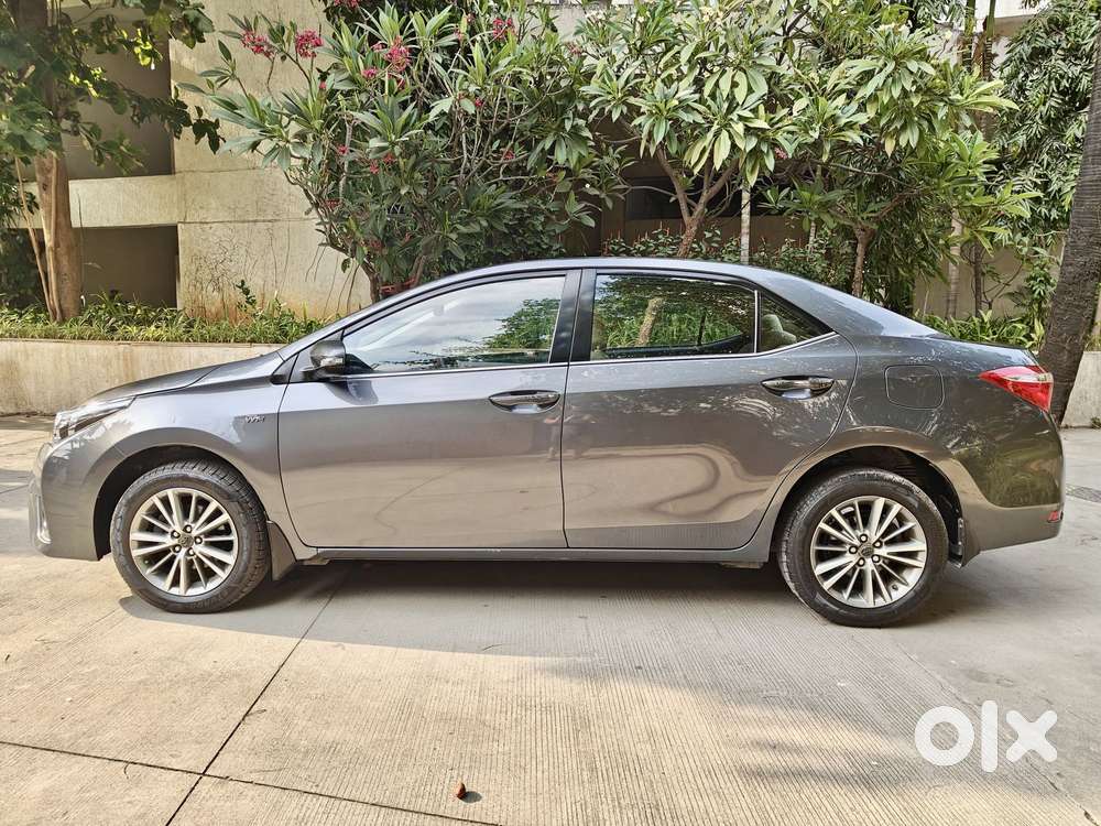 Toyota Corolla Altis 2010-2013 Gl, 2014, Petrol