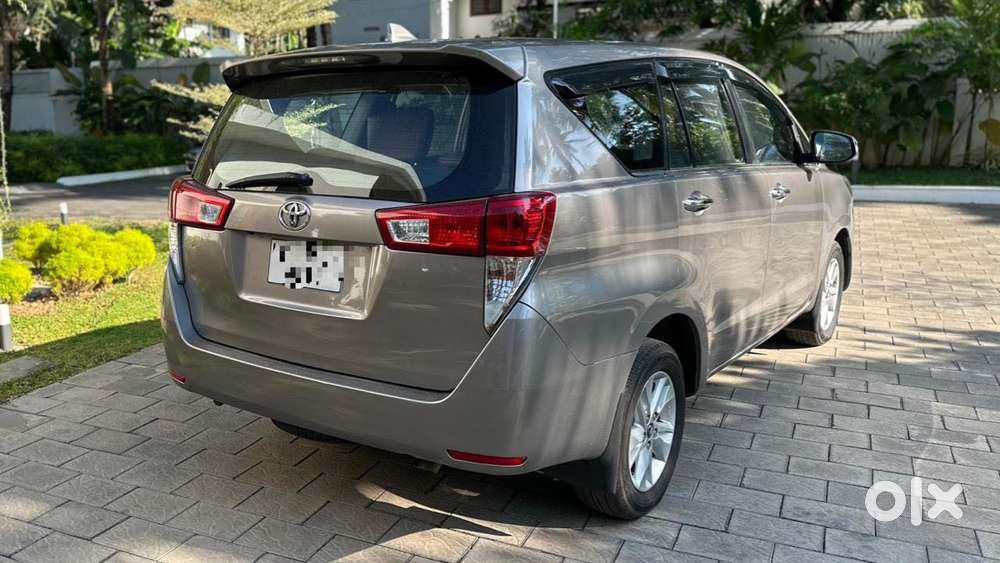 Toyota Innova Crysta 2.8z Automatic, 2017, Diesel