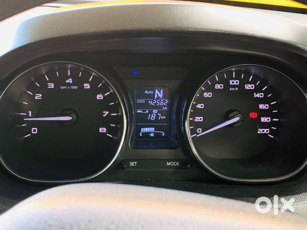Tata Tiago Xza, 2018, Petrol