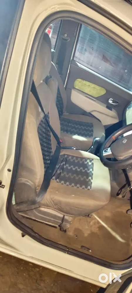 Renault Lodgy 9 Seater Ertiga Ke Look Ka Hai