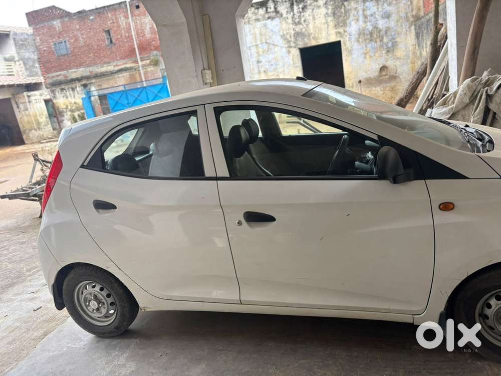 Hyundai Eon Petrol Well Maintained