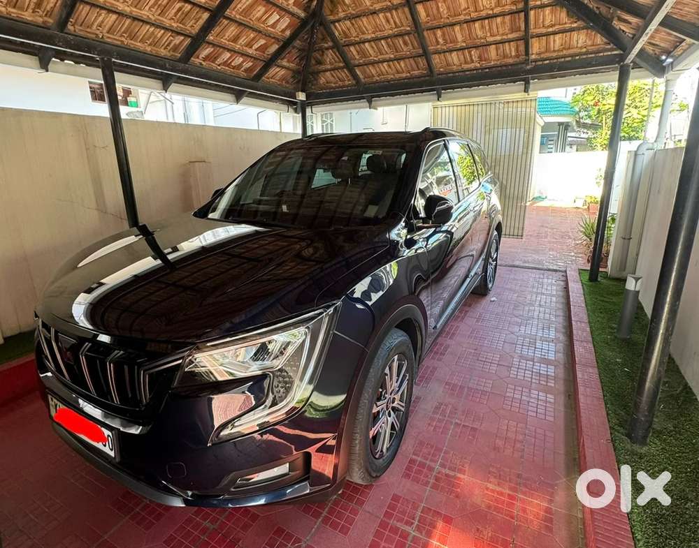 Mahindra Xuv700 Diesel Automatic Ax7 Midnight Black