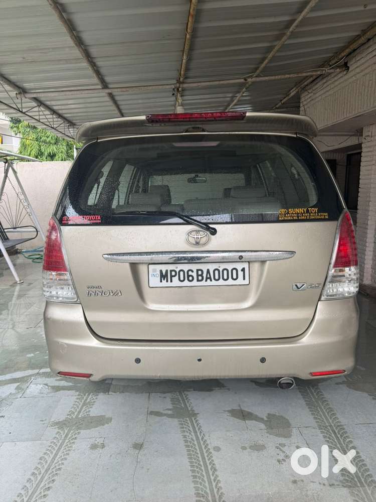 Toyota Innova 2.5 2010
