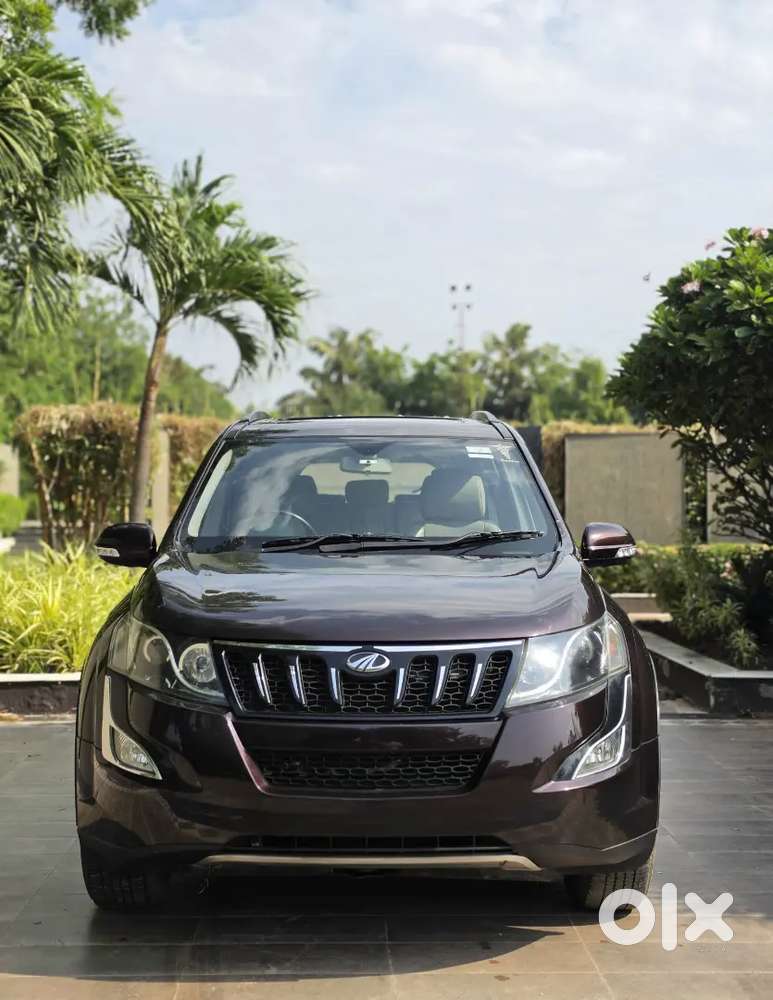 Meticulously Maintained 2017 Mahindra Xuv500 W10 Fwd (opulent Purple)