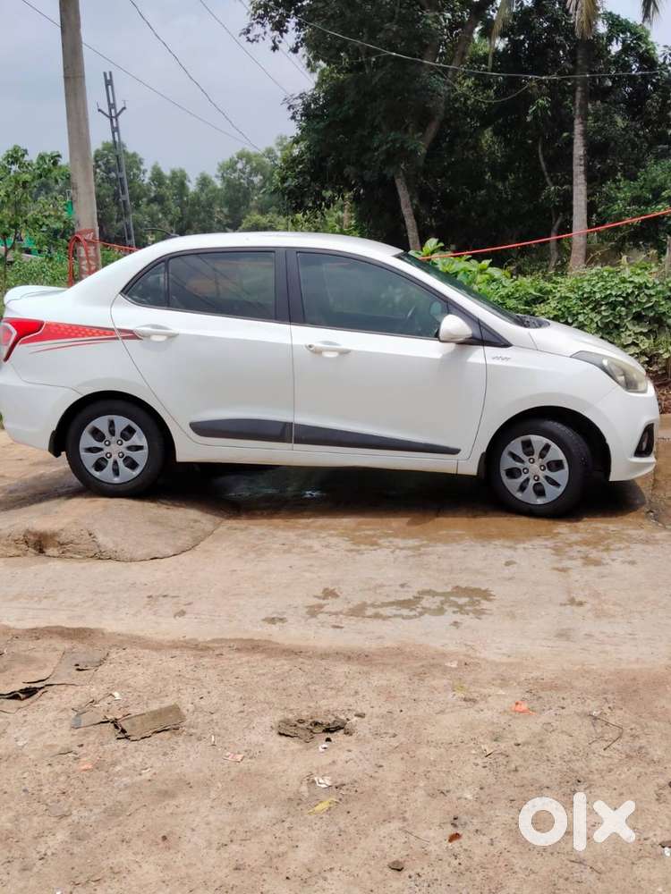 Hyundai Xcent 2016 Car