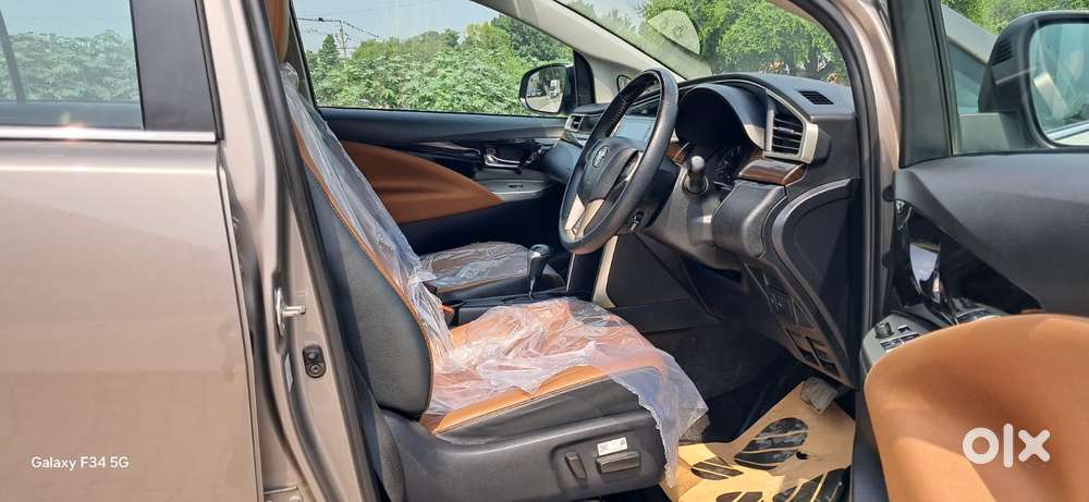 Toyota Innova Crysta [2020-ongoing] 2.4 Zx 7 Str, 2022, Diesel