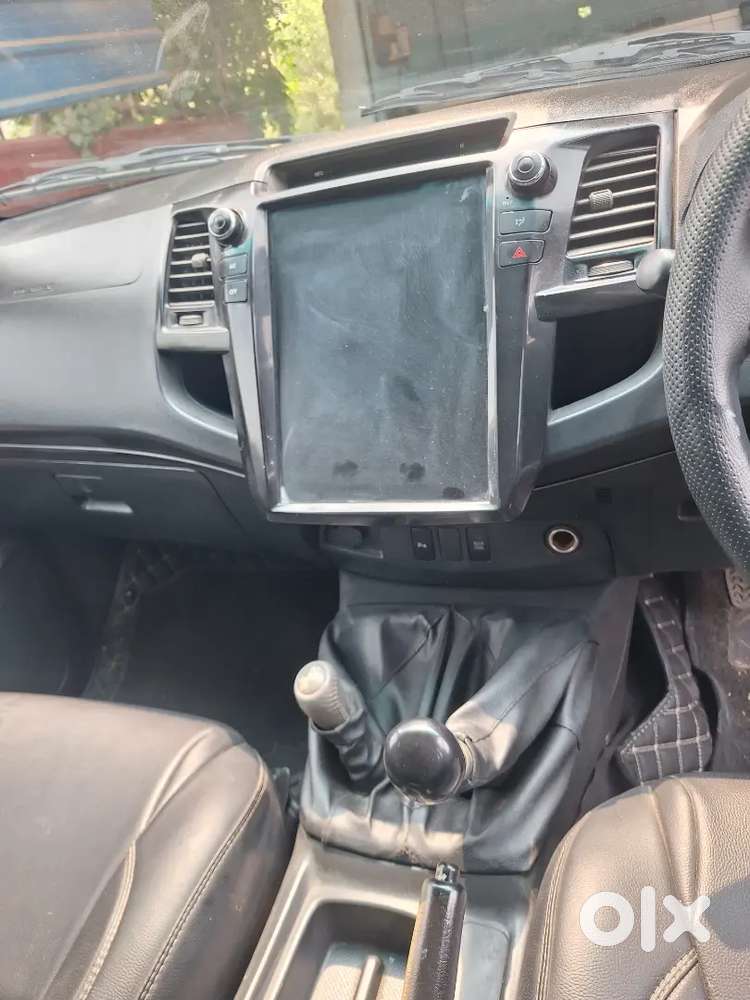 Toyota Fortuner Legender 2011