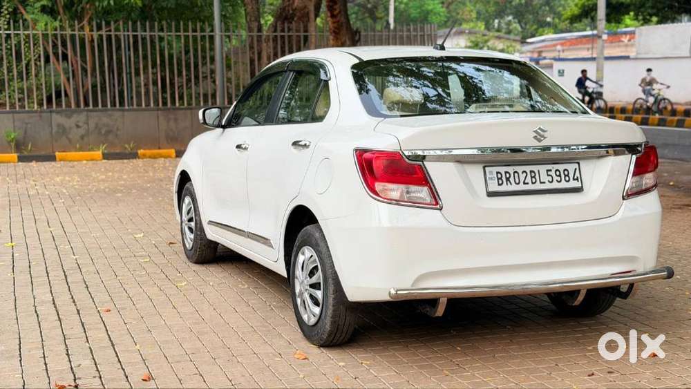 Maruti Suzuki Dzire 1.2 Vxi, 2023, Petrol