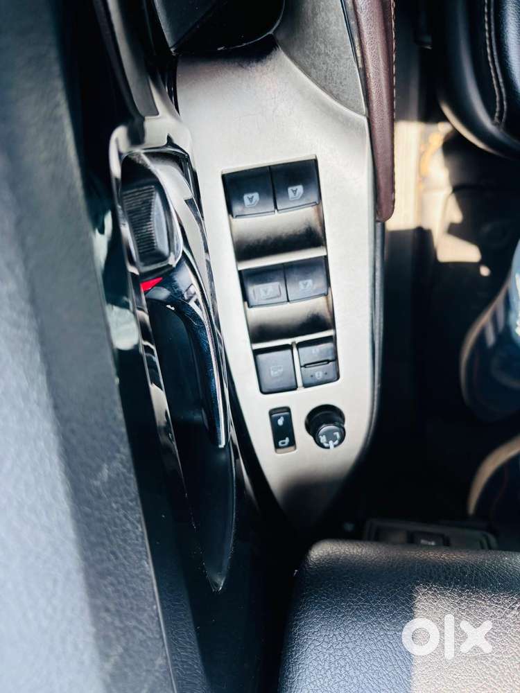 Toyota Innova Crysta 2.4 Z 7 Str, 2016, Diesel