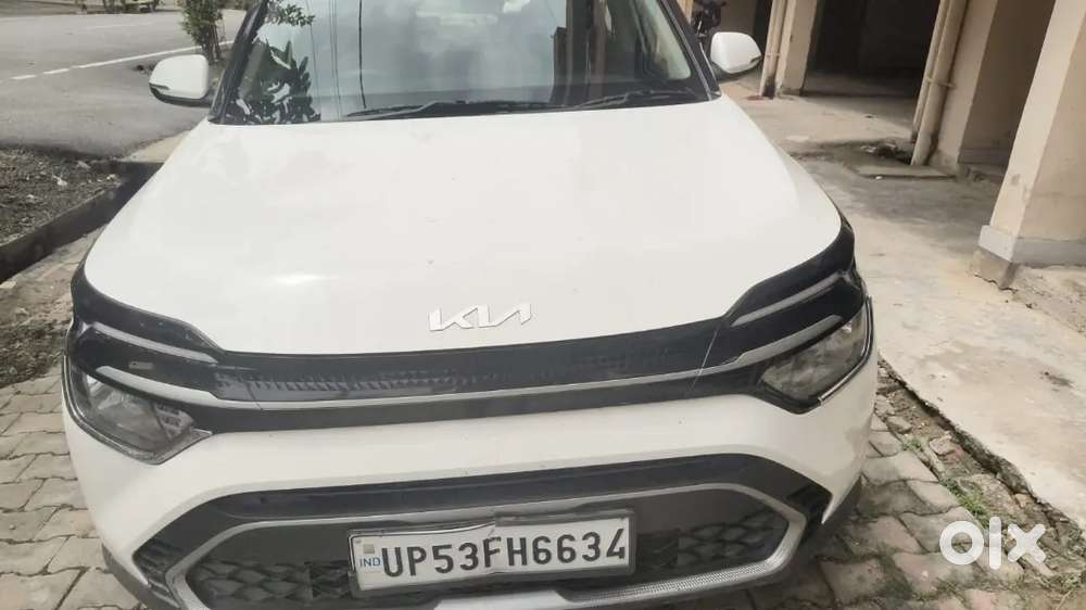 Kia Carens Premium 2025