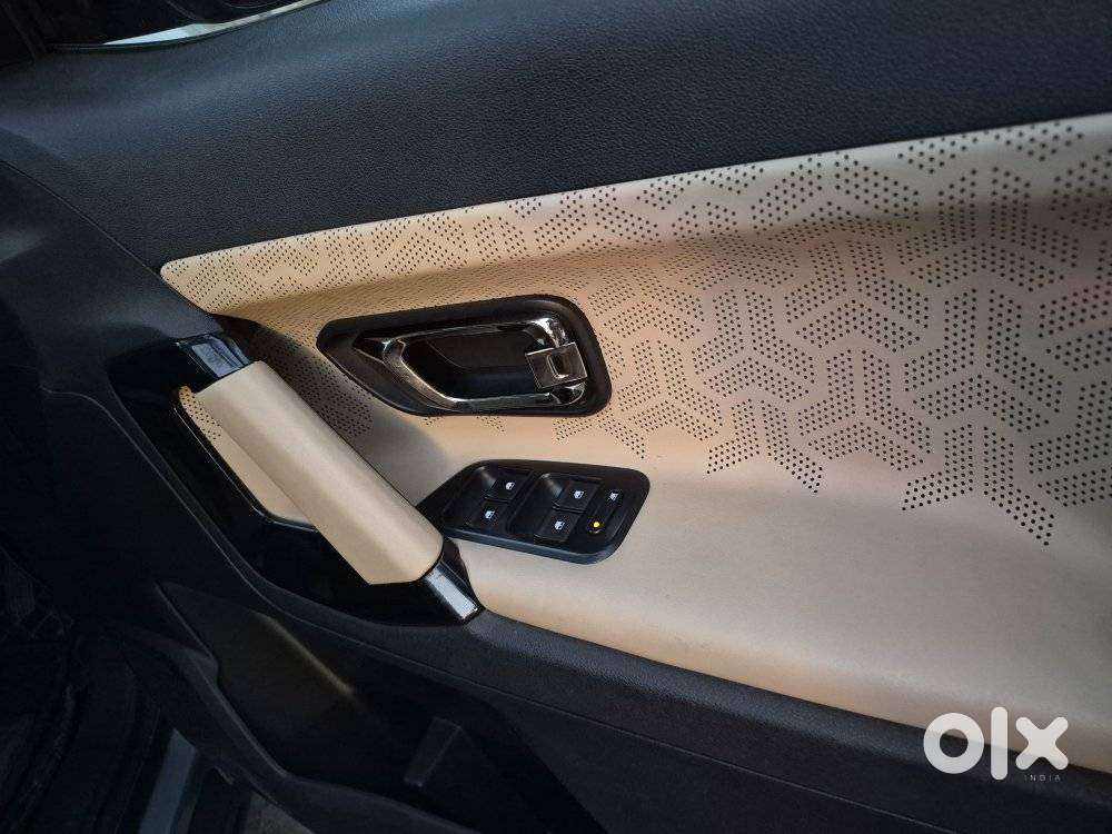 Tata Safari 2.0 Kryotec Xza Plus Gold 6 Str, 2023, Diesel