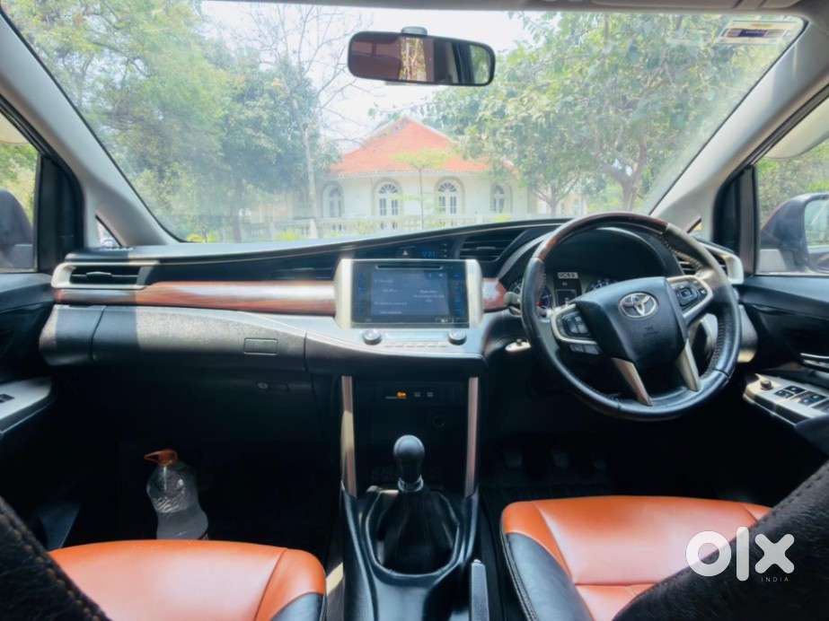 Toyota Innova Crysta 2.4 V 8 Str, 2018, Diesel