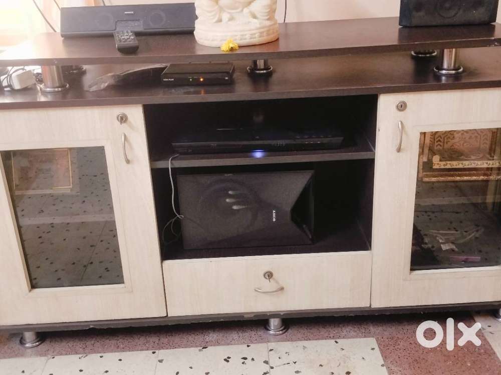 Tv cabinet