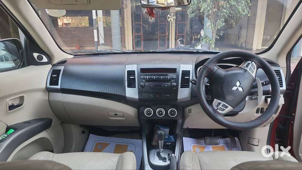 Outlander 2009 4x4 Petrol  Adventure-ready