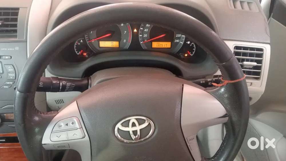 Toyota Corolla Altis 2011