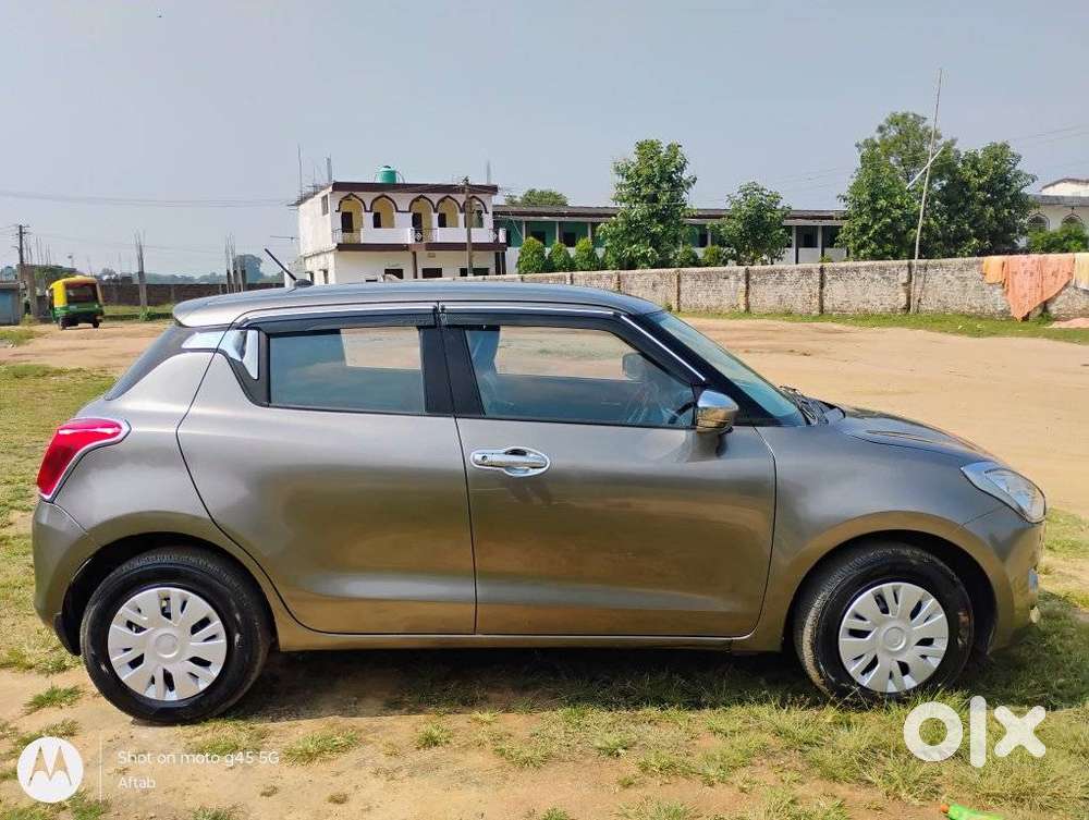 Maruti Suzuki Swift Vxi + Manual, 2019, Petrol