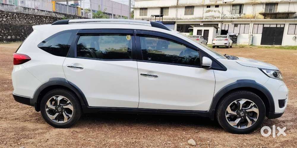 Honda Br-v Style Edition V Cvt, 2016, Petrol