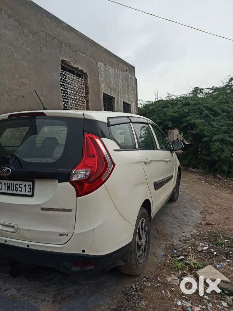 Mahindra Marazzo 1.5 2019