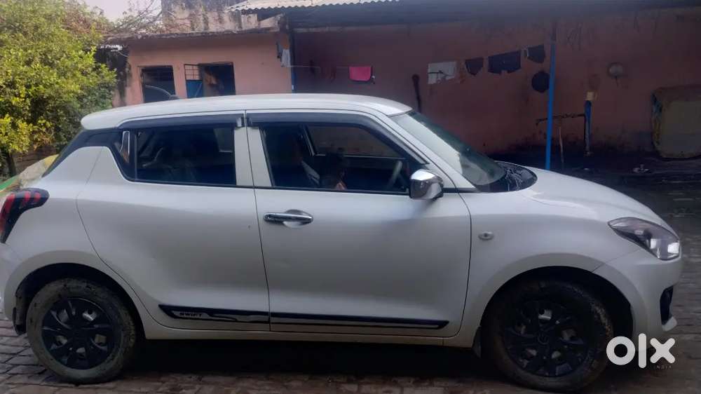 Maruti Suzuki Swift Lxi Petrol 2021