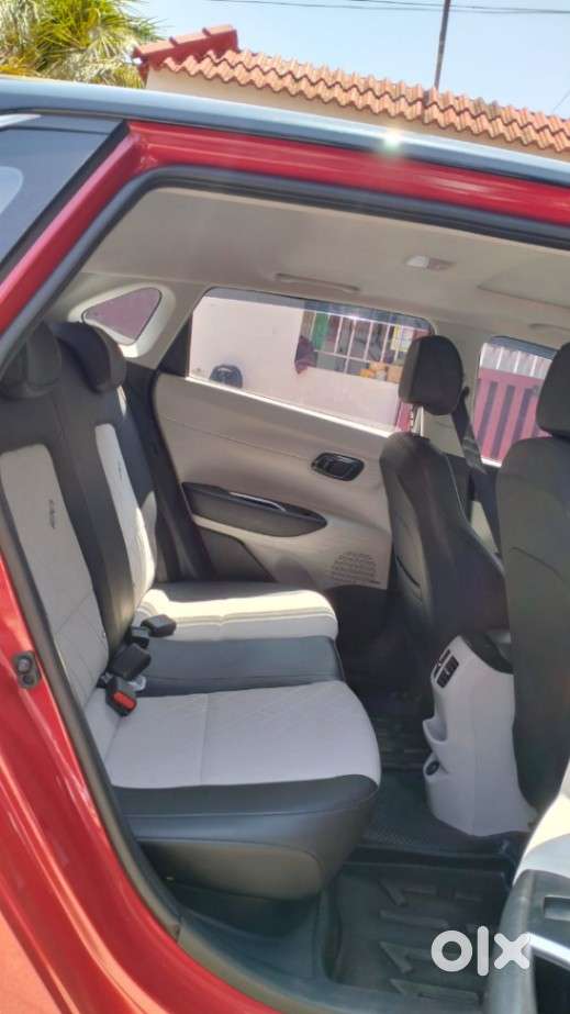 Hyundai I20 Asta (o) 1.2 Ivt Dual Tone, 2025, Petrol