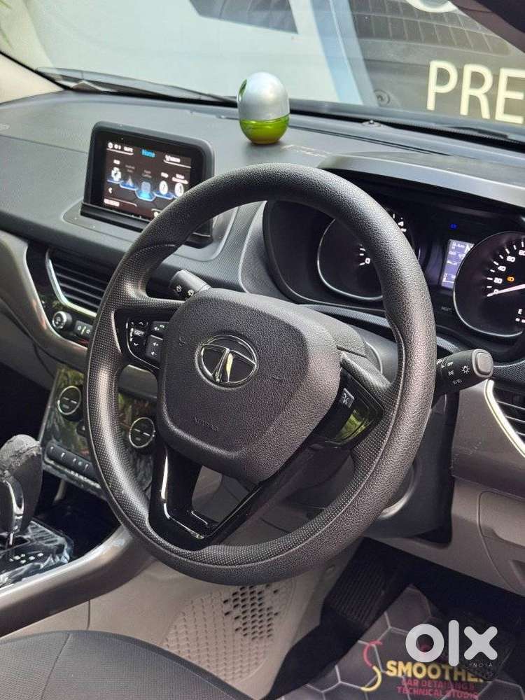 Tata Nexon 1.2 Revotron Xza Plus, 2018, Petrol