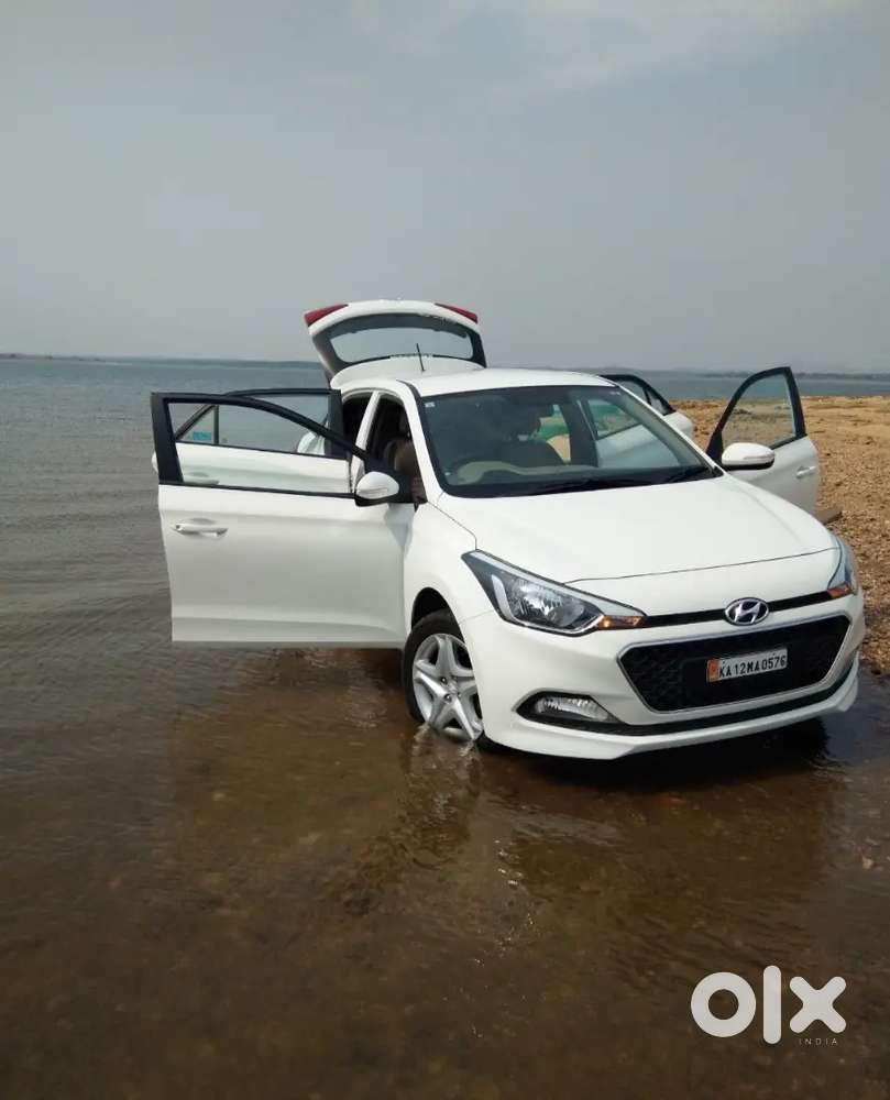 Hyundai I20 2017 Petrol 72000 Km Driven