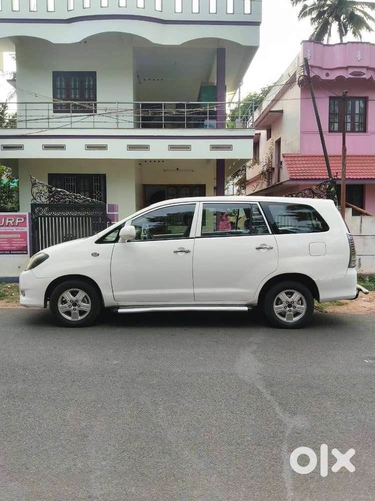 Toyota Innova 2007 Diesel 246000 Km Driven